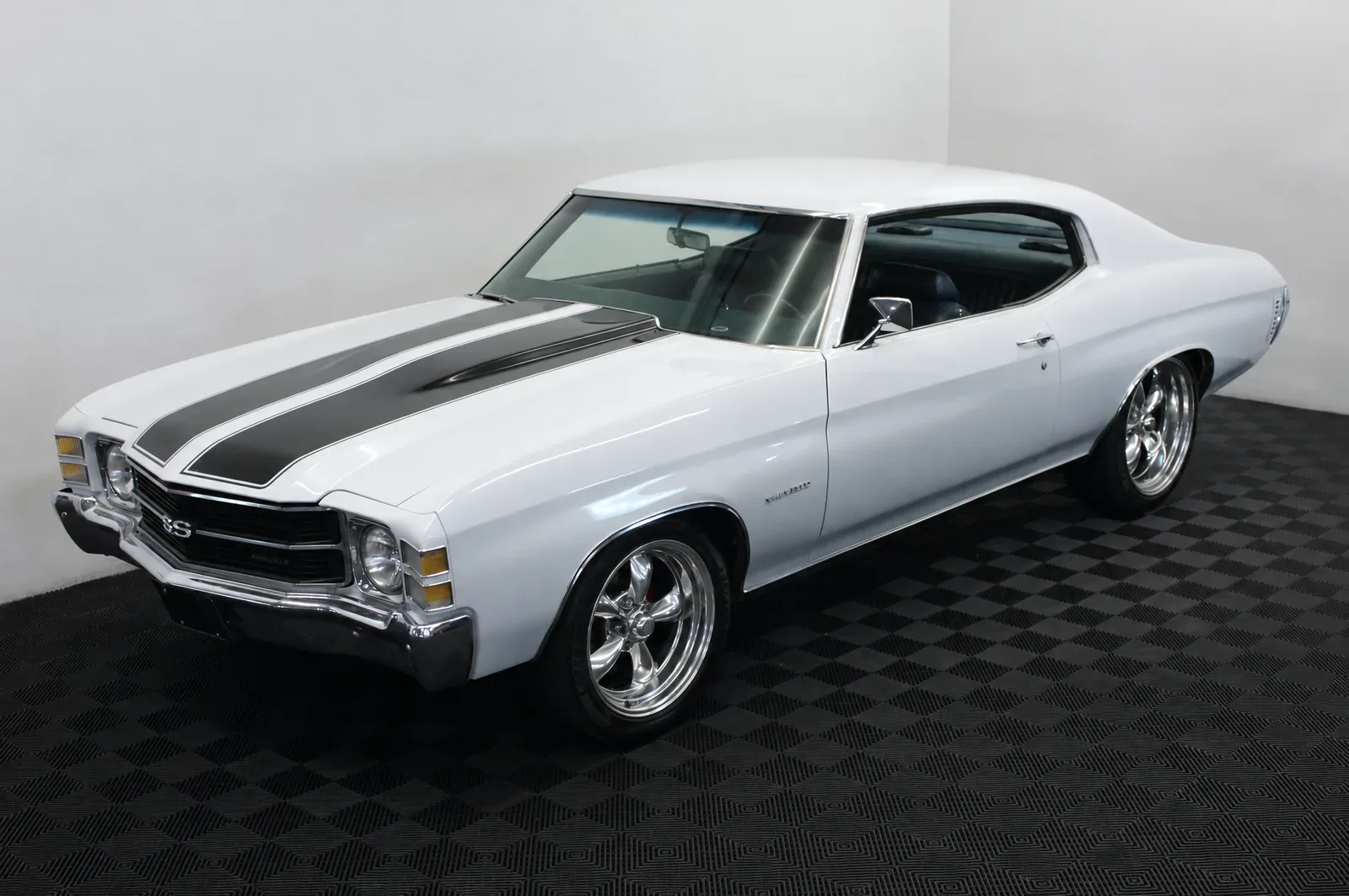 Chevrolet Chevelle — photograph 1 of 8