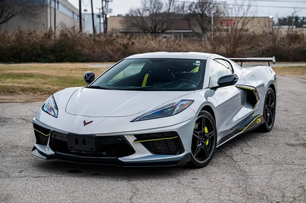 Chevrolet Corvette Stingray — photograph 1 of 1